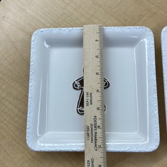 VINTAGE HALLMARK GINGERBREAD MAN AND CANDY CANE COOKIE PLATES - Picture 5 of 16